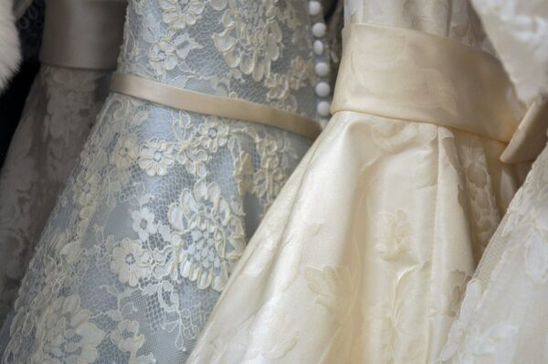 Robe de mariage : vintage ou moderne ?